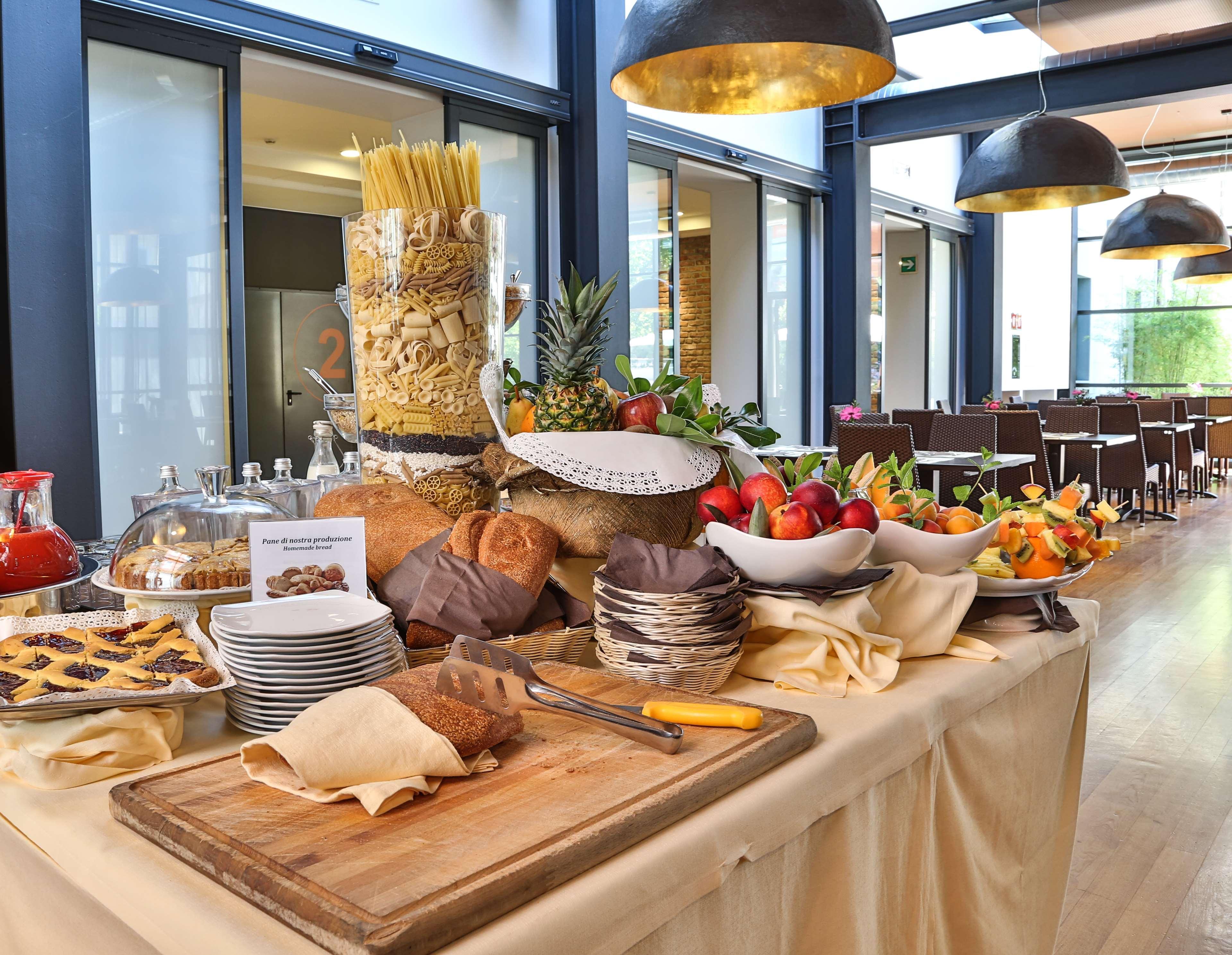 Best Western Falck Village Milano Sesto Сесто Сан Джовани Екстериор снимка