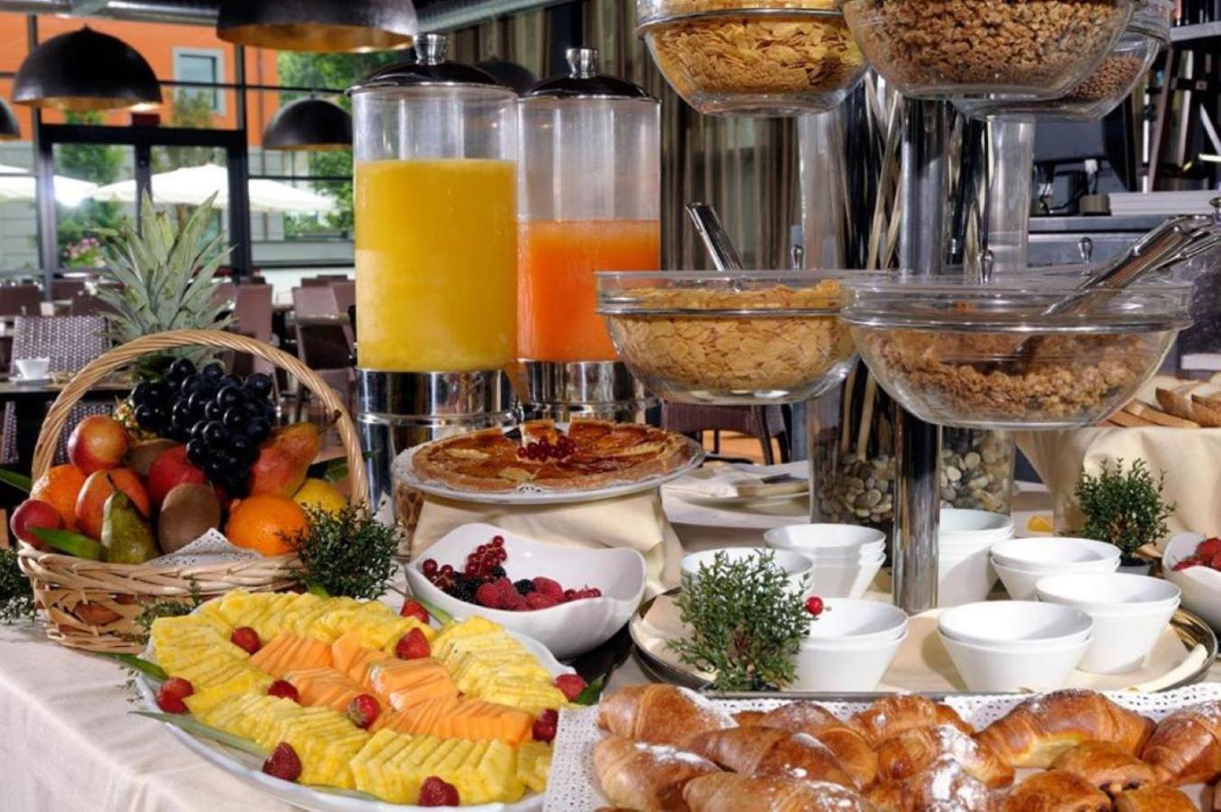 Best Western Falck Village Milano Sesto Сесто Сан Джовани Екстериор снимка