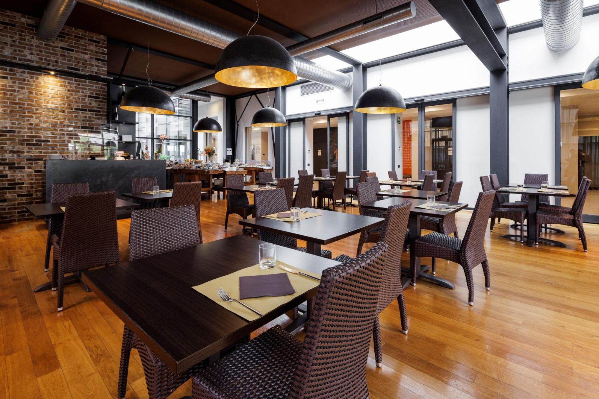 Best Western Falck Village Milano Sesto Сесто Сан Джовани Екстериор снимка